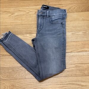 Express Slim Gray Skinny Jeans with Frayed Hem- runs small